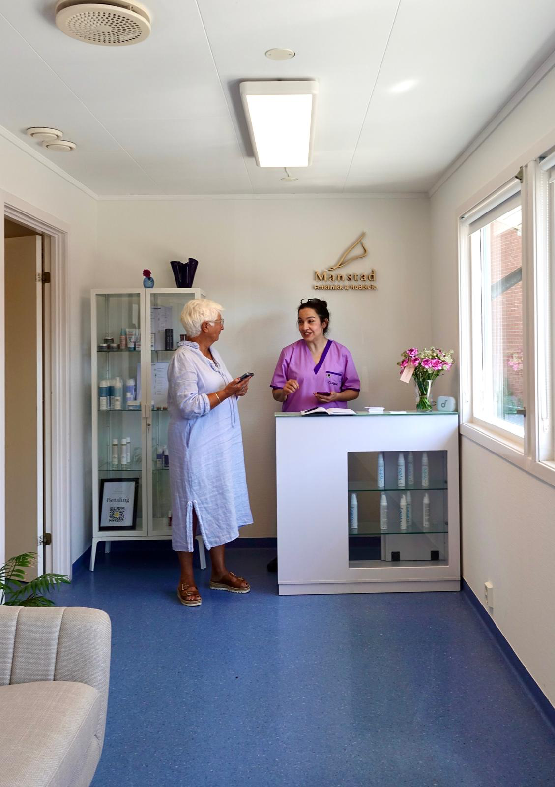 Resepsjonen hos Manstad Fotklinikk & Hudpleie